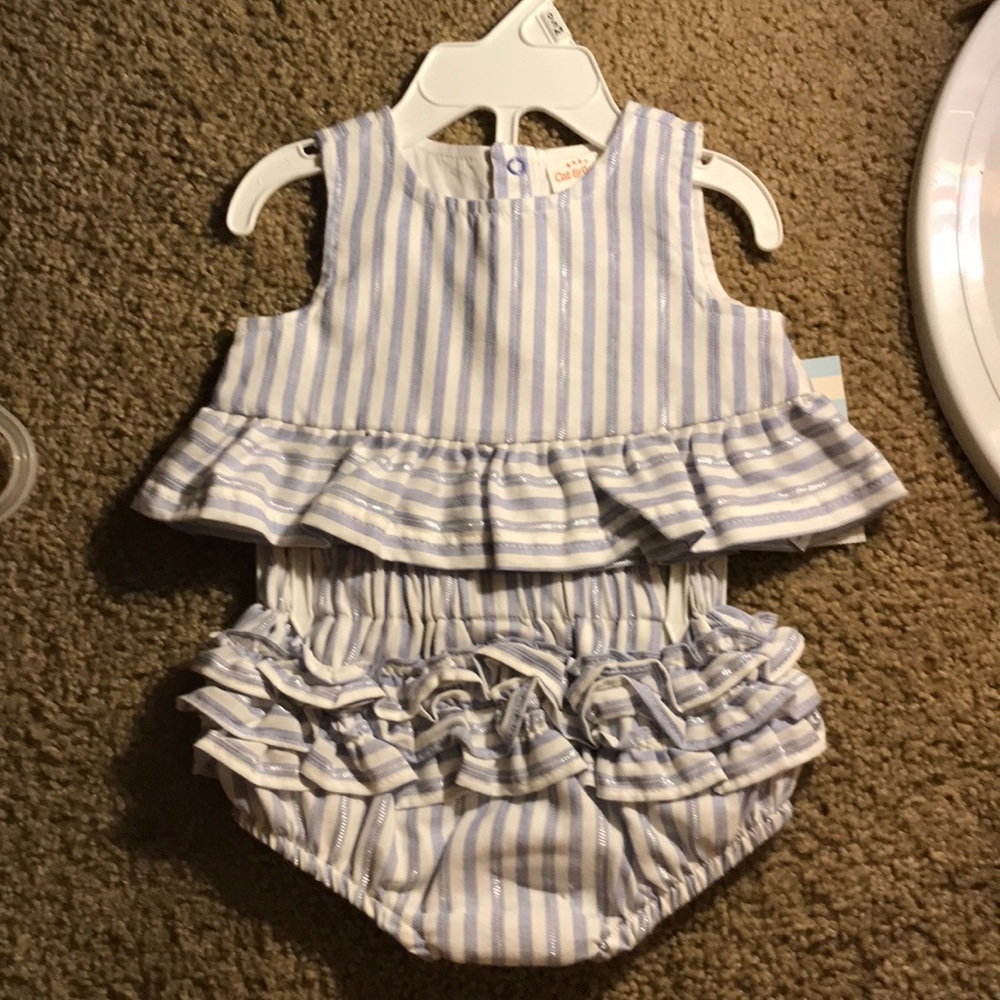 Little girl out fit
